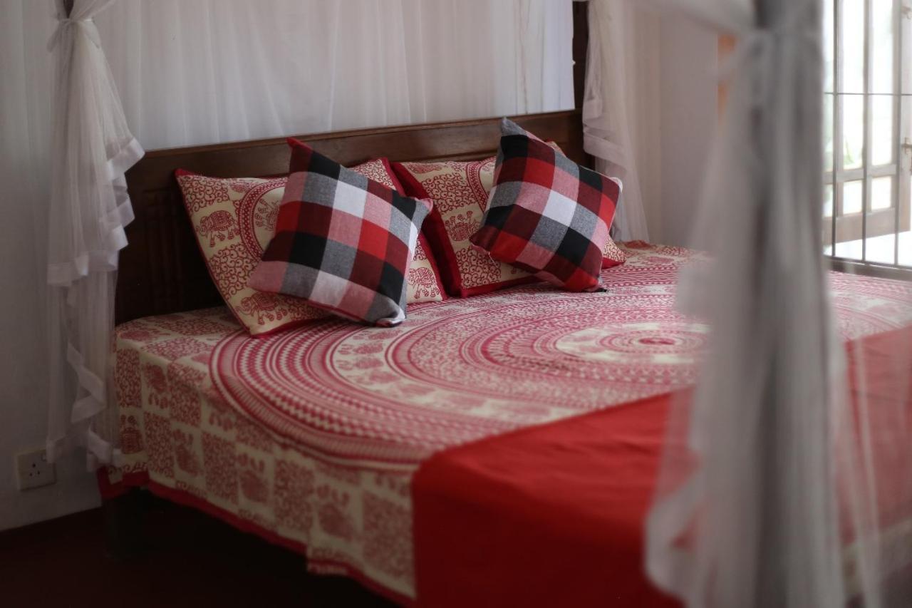 Bakery Family Guest House Mirissa Luaran gambar