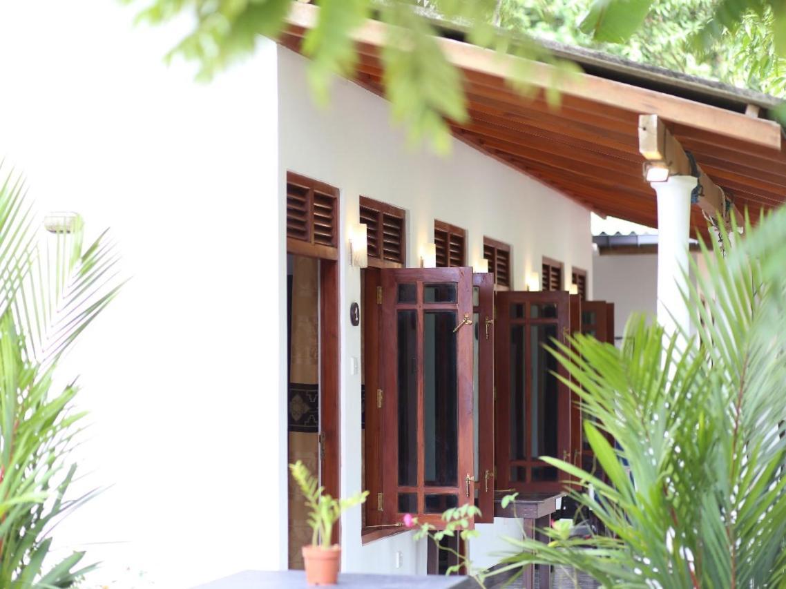 Bakery Family Guest House Mirissa Luaran gambar