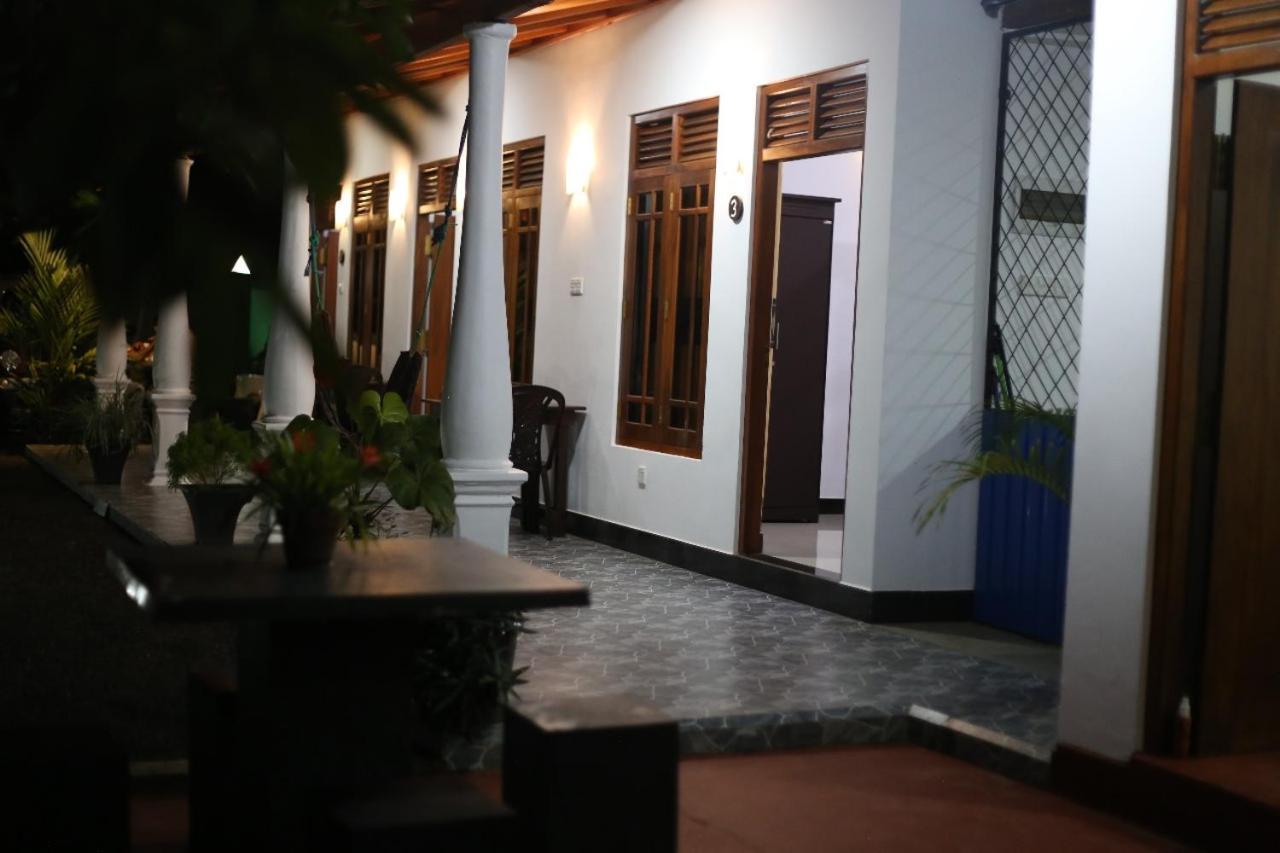 Bakery Family Guest House Mirissa Luaran gambar