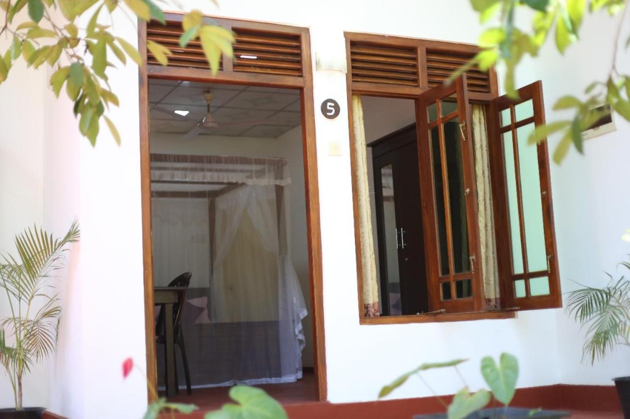 Bakery Family Guest House Mirissa Luaran gambar