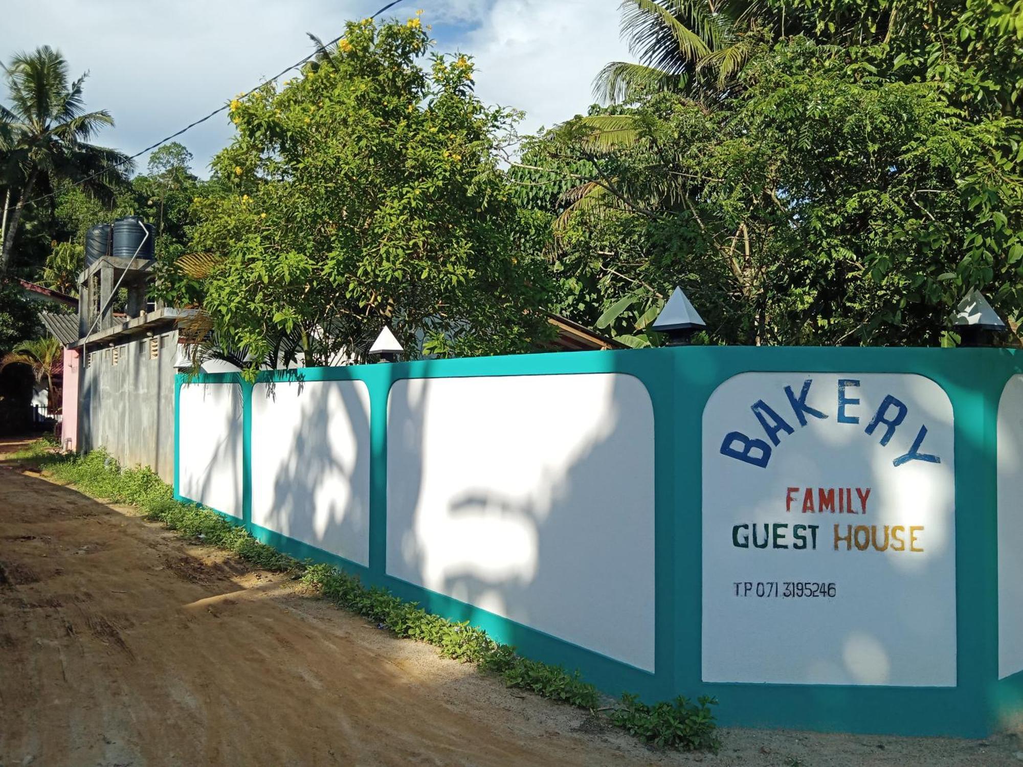 Bakery Family Guest House Mirissa Luaran gambar
