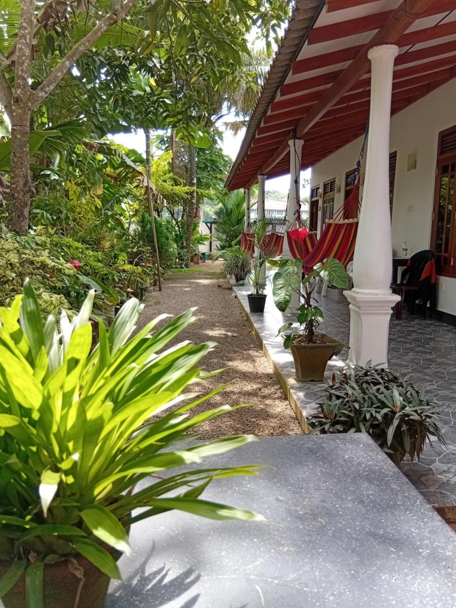 Bakery Family Guest House Mirissa Luaran gambar