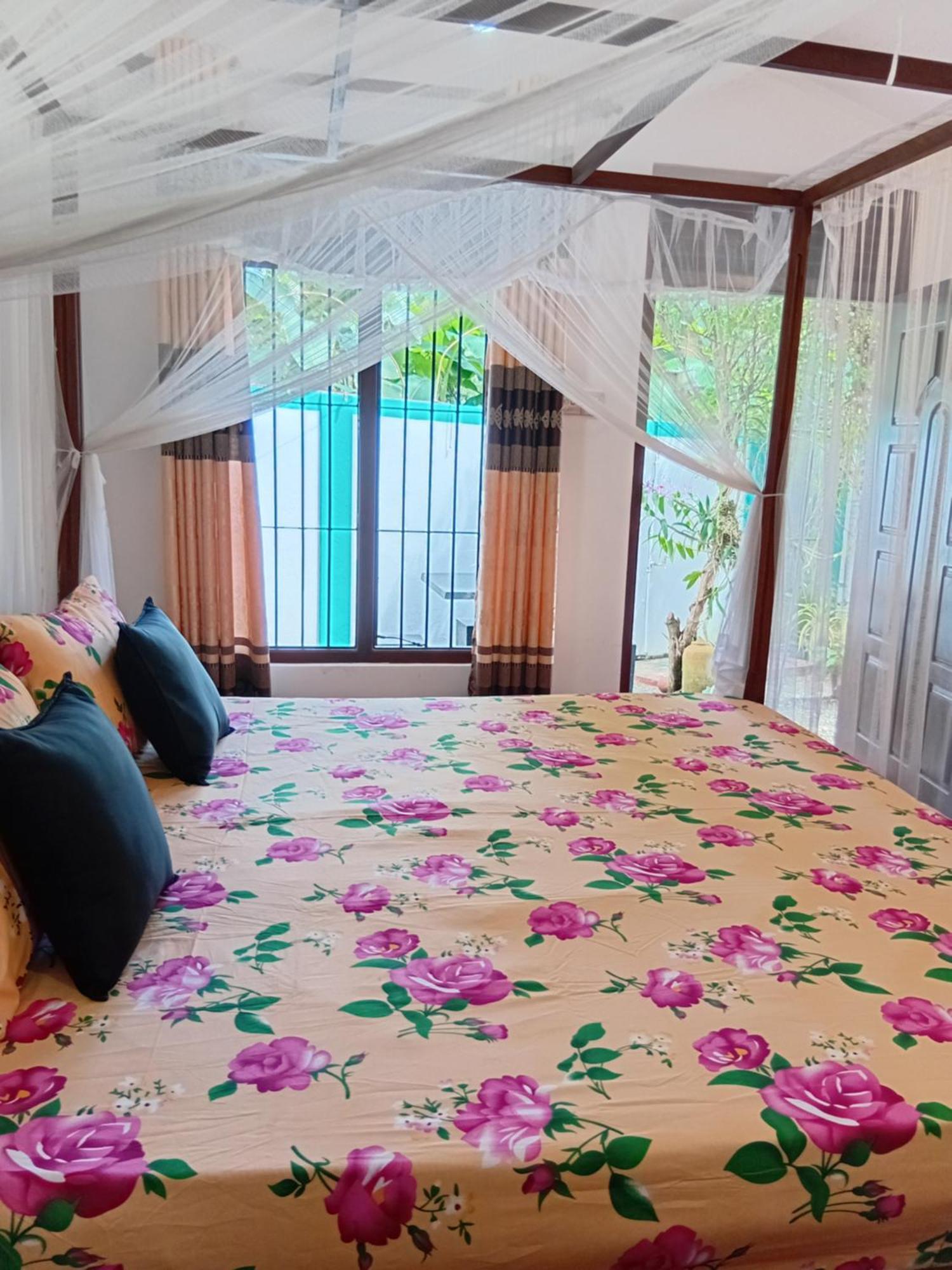 Bakery Family Guest House Mirissa Luaran gambar