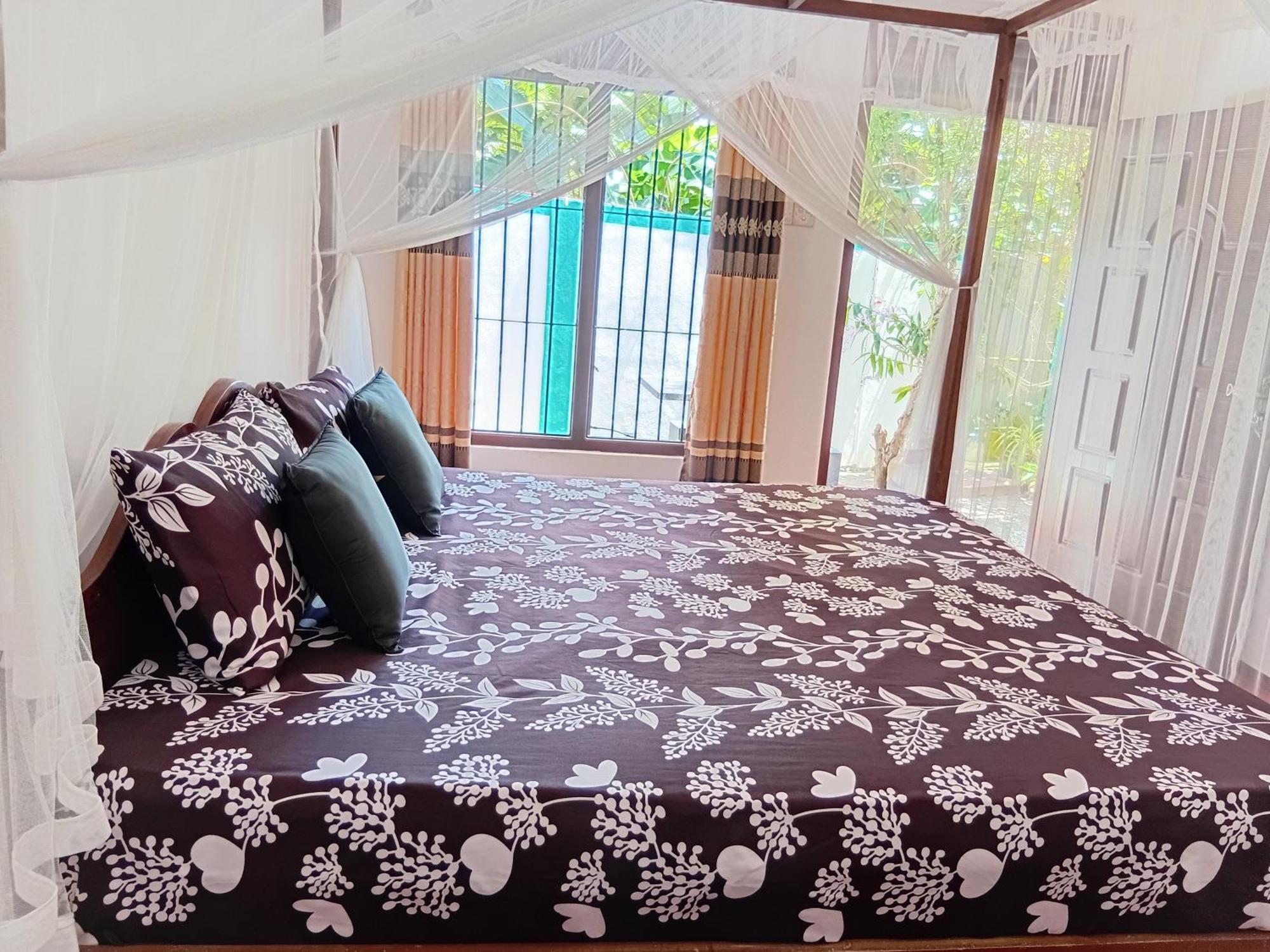 Bakery Family Guest House Mirissa Luaran gambar